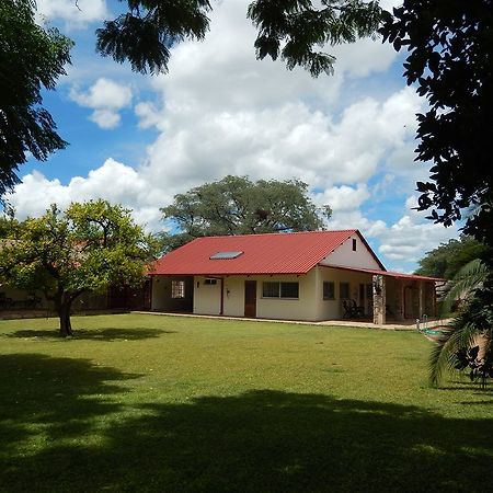 Dornhuegel Guestfarm Hotel Grootfontein Eksteriør billede