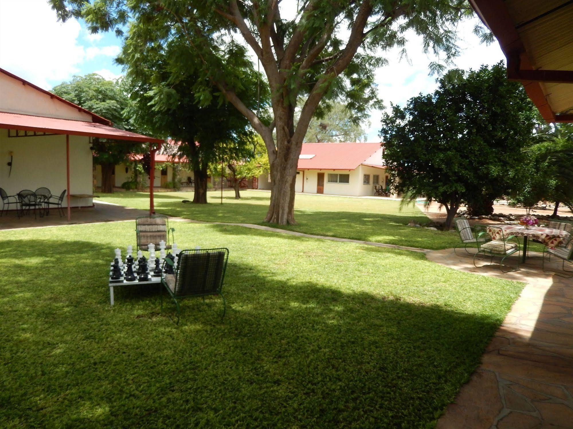 Dornhuegel Guestfarm Hotel Grootfontein Eksteriør billede